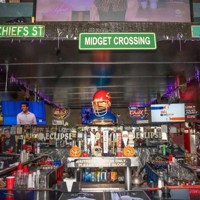 Eclipse Bar & Grill · photo 2 of 5