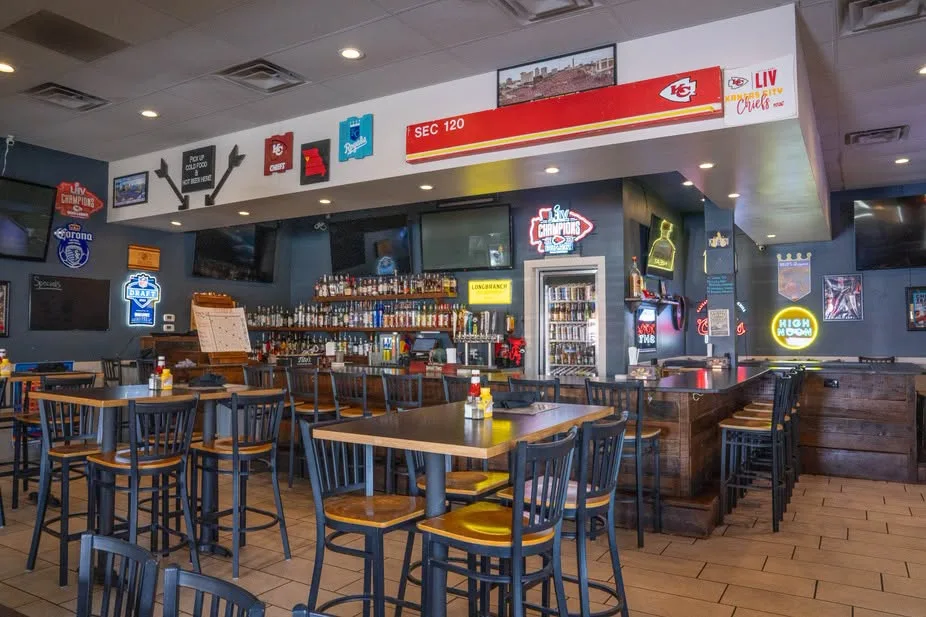 Southside Bar & Grille · photo 3 of 5