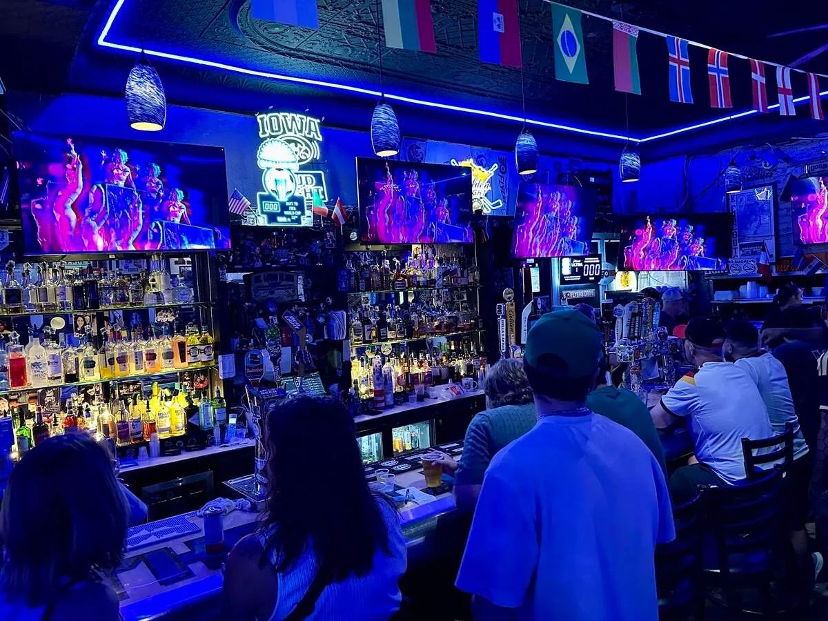 The Blue Line Hockey Bar · photo 2 of 4